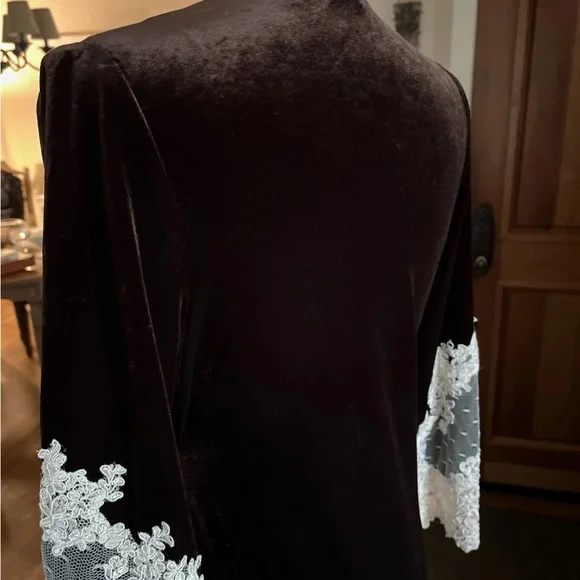 Vintage Jonquil By Diane Samandi Chocolate Brown Velvet Robe Champagne Lace
